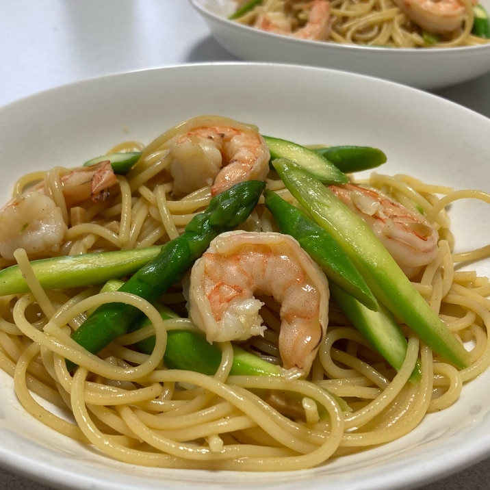 コクうま☆えびとアスパラのバター醤油パスタ